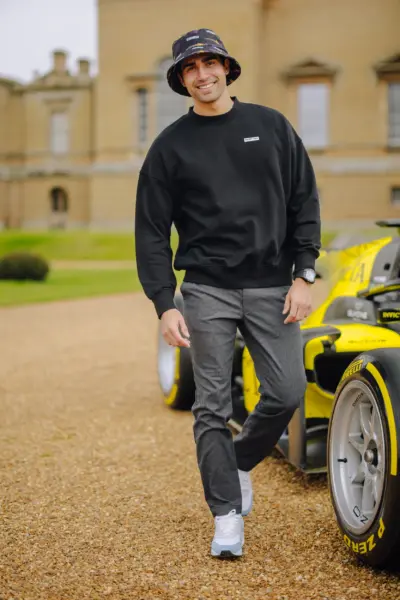lifestyle photoVICE Essential Crew Neck - Black