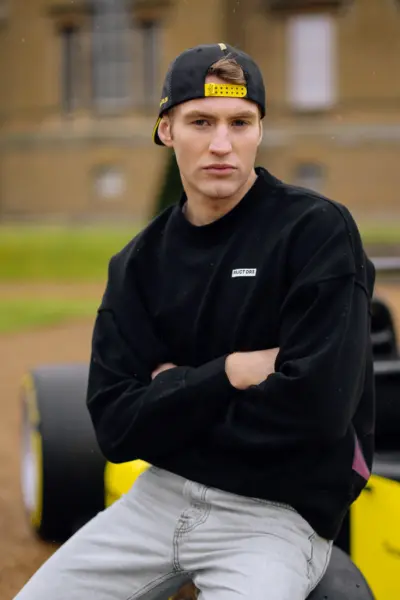 lifestyle photoVICE Essential Crew Neck - Black